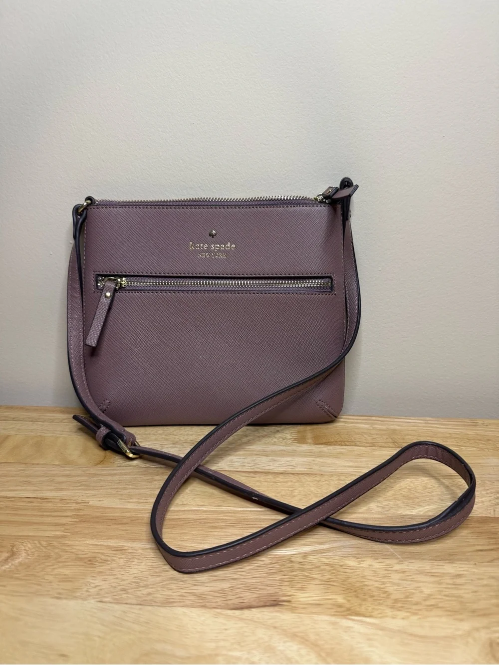 kate spade Mauve Laurel Way Rima Crossbody EUC $228